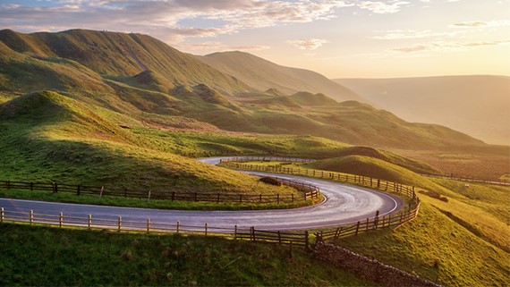 00185 - View of Winats pass Peak District - 16_9.jpg